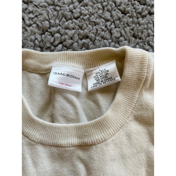 Isaac Mizrahi Large Crewneck Cream Silk Blend Sweater. - Picture 2 of 6